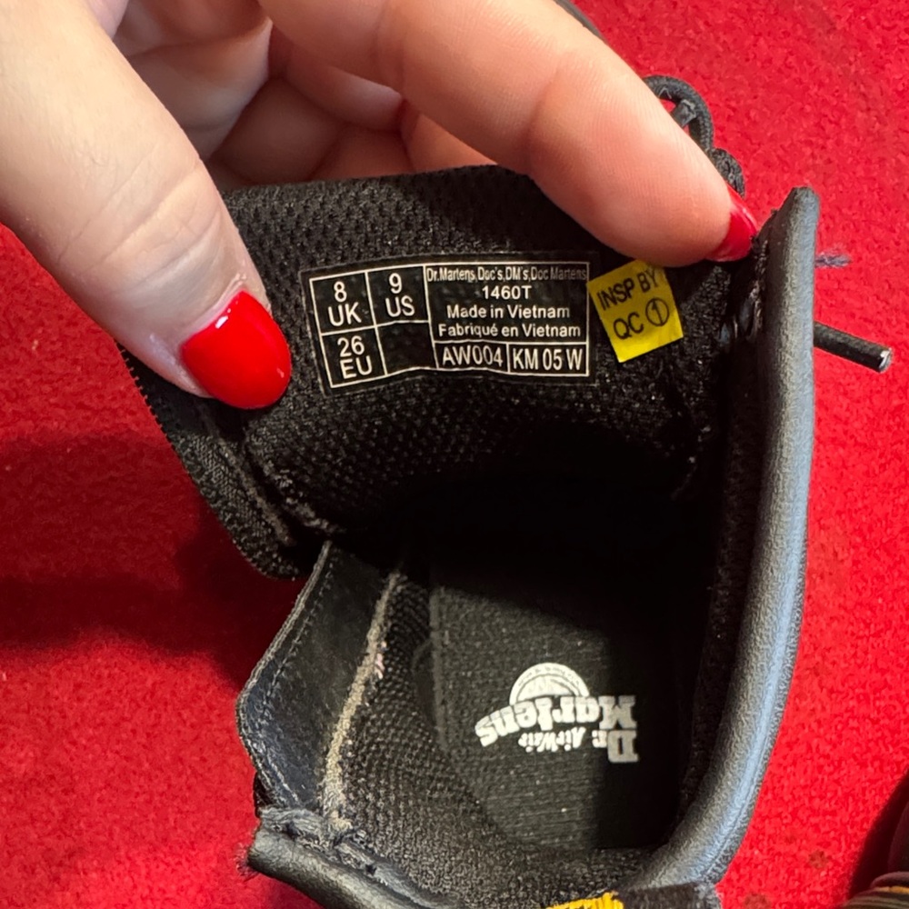 Kids Black Leather Dr. Martens - Picture 6 of 6